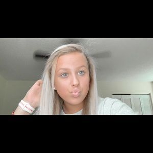 Meet your Posher, Kimberly